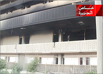 الدمار الذي لحق بوزارة الإعلام العراقية إثر الحريق.
