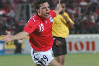 00633554 Egyptian forward Amr Zaki celebrates his goal during the semi-final football game between Egypt and the Senegal in the group A for the African Nations Cup (CAN)