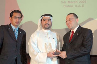 الجزيرة نت تحصل على جائزة في دبي - مؤتمر الشرق الأوسط للنشر