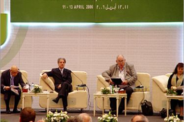 منتدى الدوحة السادس للديمقراطية جلسة عن حوار الحضارات بدل صدام الحضارات