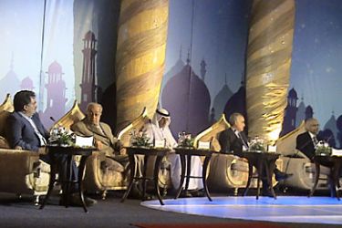 الجزيرة نت: حرية الإعلام والإصلاح تهيمنان على منتدى الدوحة للديمقراطية- علي غمضان - الدوحة 2