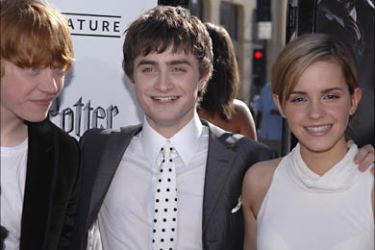 r_Cast members Rupert Grint (L-R), Daniel Radcliffe and Emma Watson attend the premiere of "Harry Potter and the Order of the Phoenix" at the Grauman's Chinese Theatre