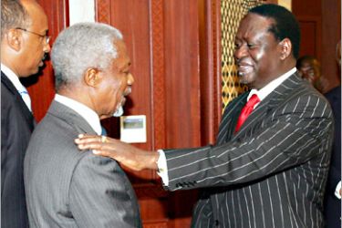 AFP / Kenya's opposition leader Raila Odinga (R) shakes the hand of former UN chief Kofi Annan during a meeting at a local hotel in Nairobi 23 January 2008. Annan is expected to meet