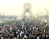  حشود المحتفلين امتدت من ميدان فردوسي إلى ميدان الحرية (الجزيرة نت)