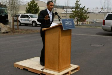 AFP - Democratic presidential hopeful Sen. Barack Obama (D-IL) speaks to reporters after taking a tour of solar product maker the PV Powered Company May 10, 2008 in Bend