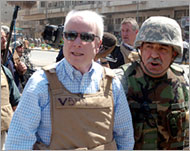 ماكين يحبذ سياسة بوش العسكرية الحالية في العراق (الفرنسية-أرشيف)