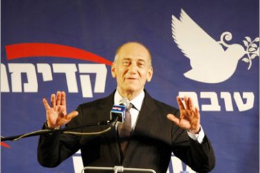 AFP - Israeli Prime Minister Ehud Olmert speaks during a Kadima party rally in Tel Aviv on September 11, 2008 prior to the party's leadership vote later this month. The centrist Kadima