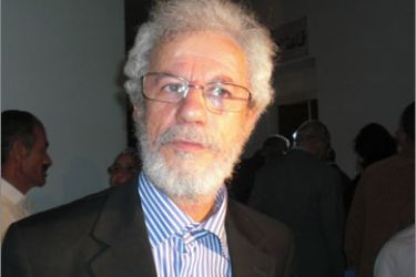 الشاعر محمد بنيس رئيس اللجنة التنظيمية والرئيس السابق لبيت الشعر بالمغرب