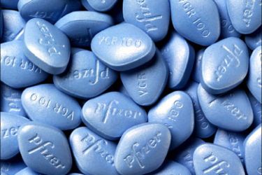 afp : (FILES)This undated file photo shows Viagra pills made by Pfizer. CIA agents are offering the potency drug Viagra and other gifts to win over Afghan warlords in the US-led war