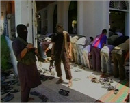 اشتباكات رفح تركزت في مسجد ابن تيمية معقل أنصار جند الله (الجزيرة)