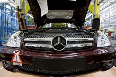 AFP - A car is moved along the assembly line at the Mercedes Benz plant in the southern German city of Sindelfingen on July 16, 2009. German car maker Daimler plans to build a new "Smart" small car together with French auto froup Renault according to the company's CEO Dieter Zetsche in