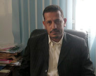  الأحمدي اعتبر أن الإجراءات الجديدةأضافت عبئا على الجامعات اليمنية (الجزيرة نت)