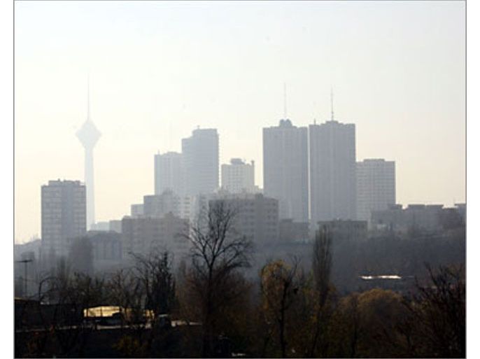الصورة رقم 1: لمدينة طهران تلفها غيمة التلوث