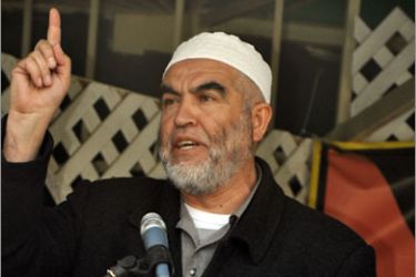8 رئيس الحركة الإسلامية بالداخل الفلسطيني الشيخ رائد صلاح