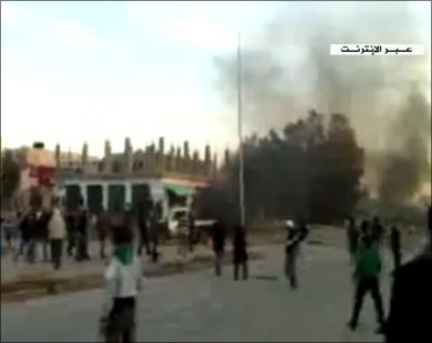 شهود عيان أفادوا سقوط عدد من مدن شرق ليبيا بيد المحتجين (الجزيرة نت)