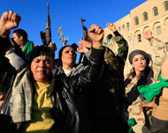 القذافي يحشد أنصاره للتظاهر تأييدا بطرابلس