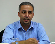 عبد الرحيم الشيخ: الرواية تشخيص للإنكار الإسرائيلي للحقيقة الفلسطينية (الجزيرة) 