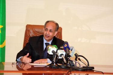 رئيس الوزراء مولاي محمد الاغظف خلال مؤتمره الصحفي ظهر اليوم بمقر وزارته.