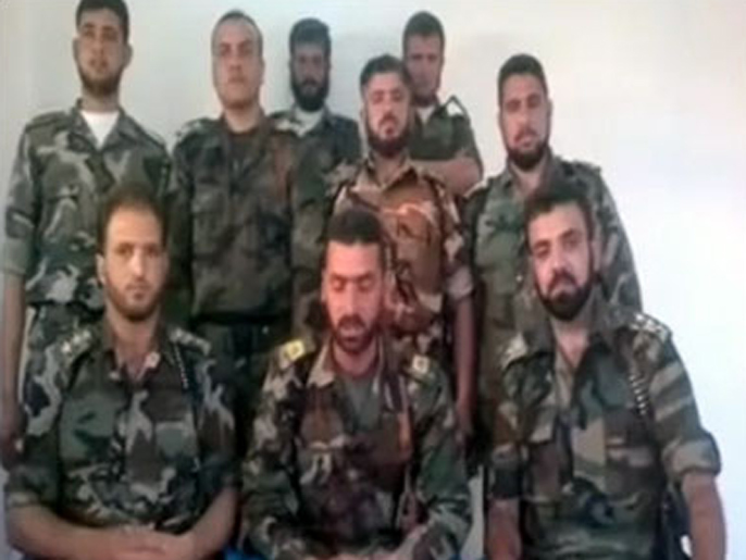 انشقاقات متوالية في صفوف الجيش السوري (الجزيرة-أرشيف)