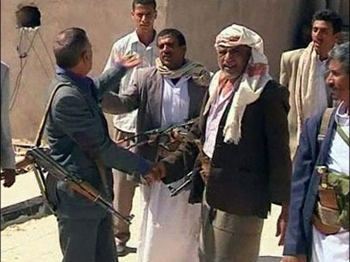 عناصر القاعدة تنسحب من مدينة رداع اليمنية