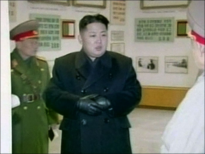 ‪الزعيم الجديد لكوريا الشمالية دعا جيش بلاده إلى التأهب‬ الزعيم الجديد لكوريا الشمالية دعا جيش بلاده إلى التأهب (الفرنسية-أرشيف)