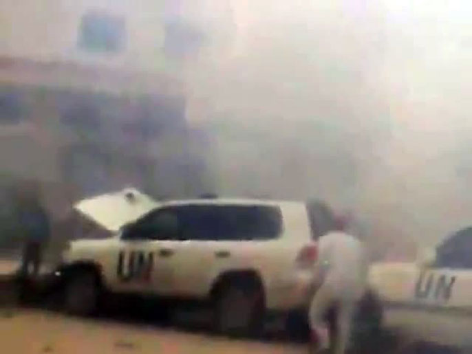 قافلة للمراقبين تعرضت لانفجار في خان شيخون بإدلب قبل أسبوع (الفرنسية)