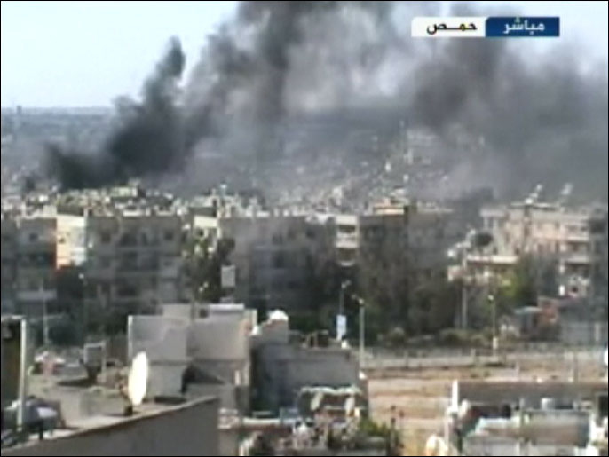 القصف متواصل على عدة أحياء بحمص (الجزيرة)