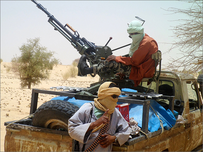 ‪الجماعات المسلحة تسيطر على شمالي مالي‬ (الفرنسية-أرشيف)