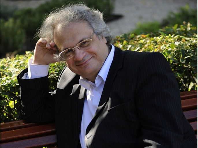 Lebanese writer Amin Maalouf poses durin