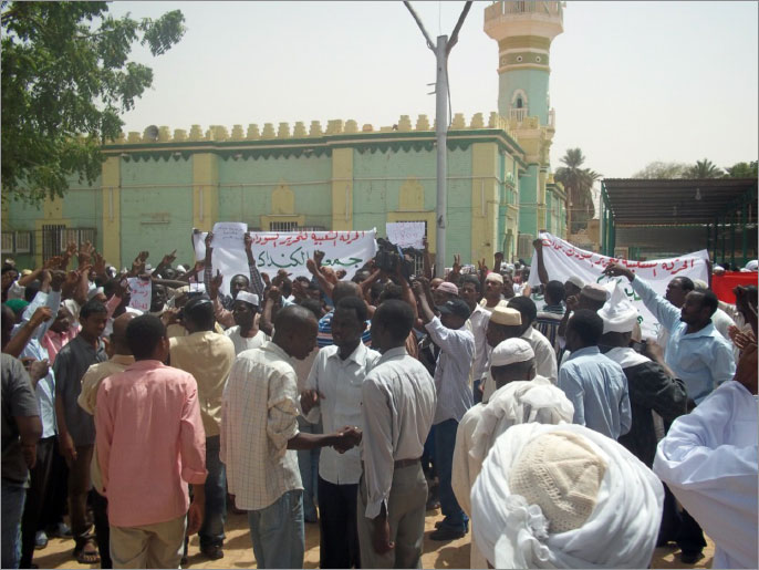 عدد من المظاهرات المناوئة للنظام شهدها السودان في الأسابيع الماضية (الجزيرة)