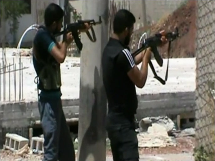 الثوار يخوضون معارك شرسة ضد قوات النظام ومسلحي حزب اللهالجزيرة)