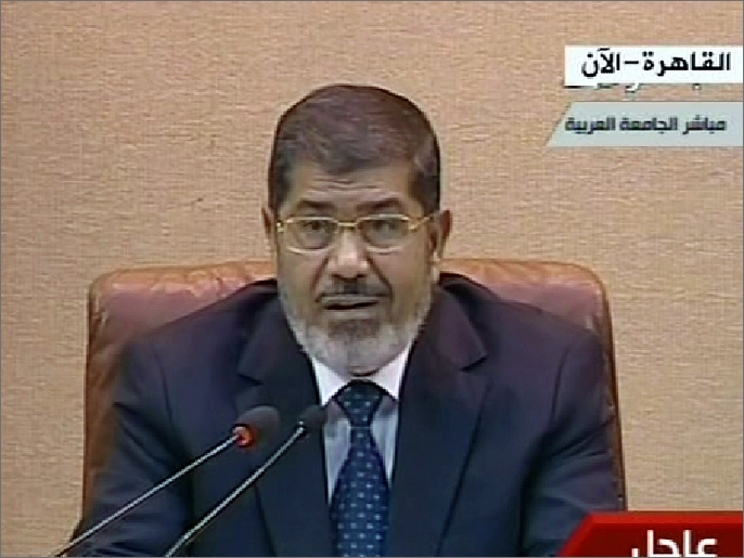 ‪مرسي أعلن رفض التدخل العسكري‬ (الجزيرة)