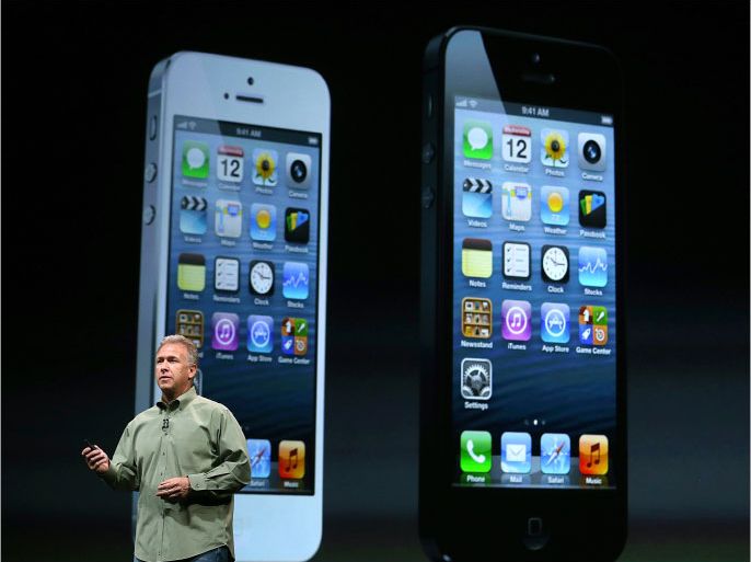 SAN FRANCISCO, CA - SEPTEMBER 12: Apple Senior Vice President of Worldwide product marketing Phil Schiller announces the new iPhone 5 during an Apple special event at the Yerba Buena Center for the Arts on September 12, 2012 in San Francisco, California. Apple announced the iPhone 5, the latest version of the popular smart phone. Justin Sullivan/Getty Images/AFP== FOR NEWSPAPERS, INTERNET, TELCOS & TELEVISION USE ONLY ==