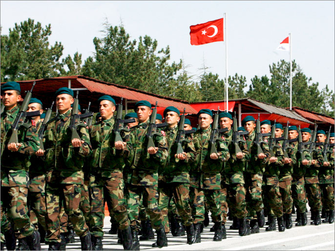 ‪تركيا نفت الاتهامات الكردية وقالت إنها معنية فقط بحماية حدودها مع سوريا‬ (الأوروبية)
