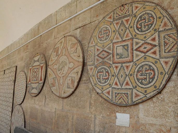 لوحات فسيفسائية تاريخية من عصور مختلفة داخل متحف معرة النعمان1