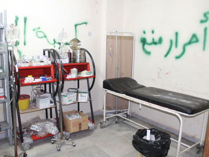 ‪مستشفيات حلب تستقبل حالات إصابة بأمراض وبائية جراء انتشار القمامة‬ (الجزيرة نت)