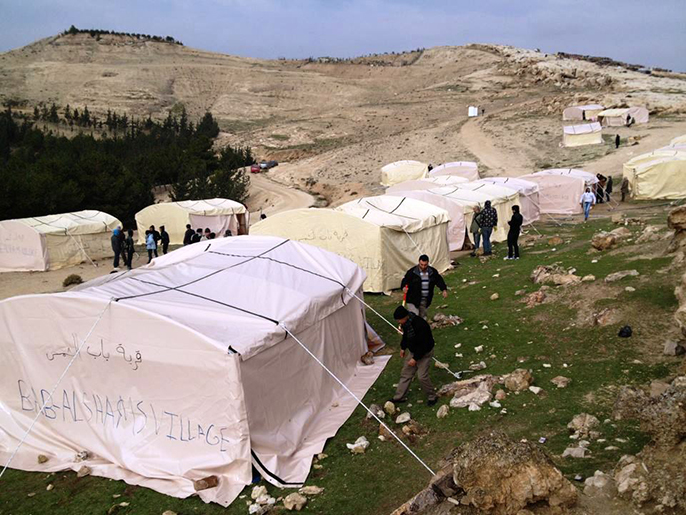 ‪مخيم باب الشمس أقيم على أراض فلسطينية لمنع تنفيذ مخطط 