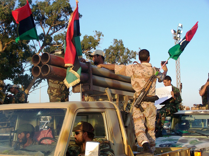 ‪من استعراض لقوات الثوار في مدينة بنغازي‬ (الجزيرة نت-أرشيف)