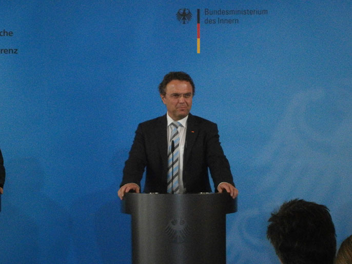 وزير الداخلية الألماني رفض تنظيم المؤتمر تحت إشراف وزارة غير وزارته