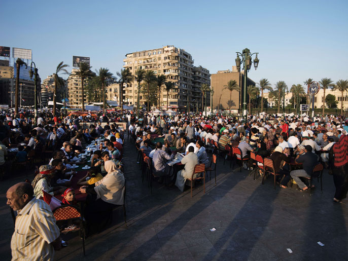 ‪إفطار جماعي لمعارضي مرسي‬ (الفرنسية)