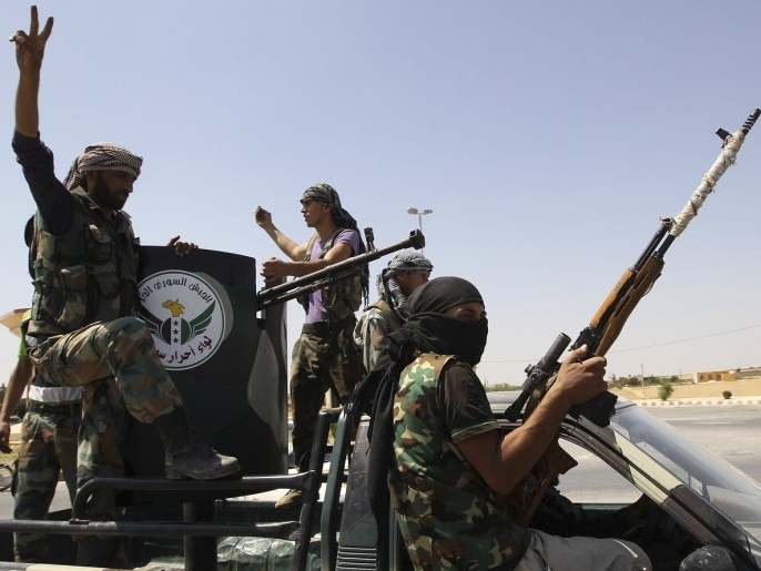 الجيش الحر يحاول استعادة بعض المناطق بجبل الأكراد باللاذقية (رويترز)