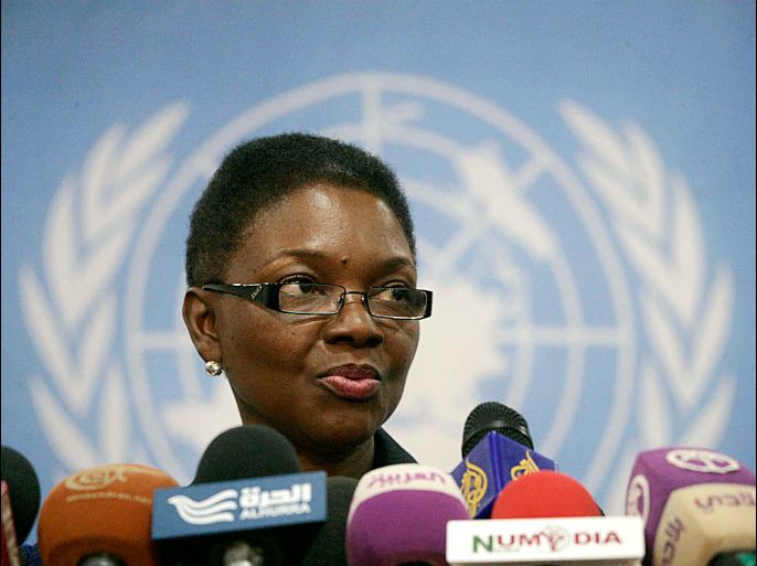 epa03713787 Valerie Amos, United Nations Under-Secretary-General for Humanitarian Affairs and Emergency Relief Coordinator, speaks during a press conference at the end of her visit, in Khartoum, Sudan, 23 May 2013. Amos started a visit to Sudan on 20 May during which she met with officials from the Government of Sudan and representatives from humanitarian organizations. Her talks focused on ways to improve humanitarian access to people affected by conflict and displacement, particularly in South Kordofan, Blue Nile and Darfur. EPA/STR