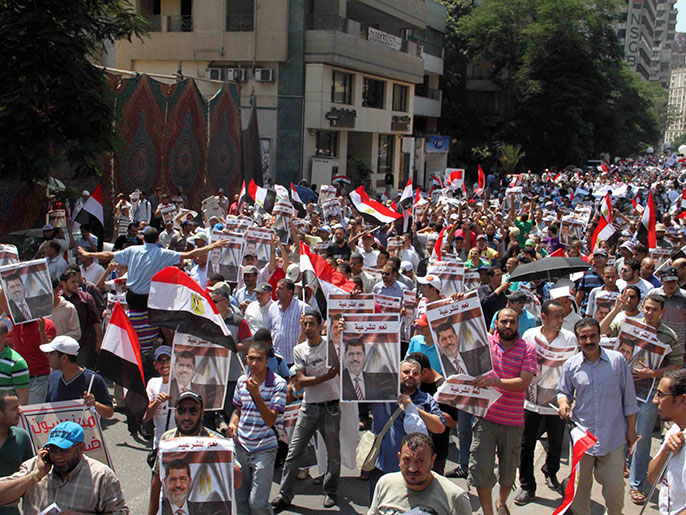 ‪مظاهرة سابقة لتحالف دعم الشرعية‬ (الجزيرة)