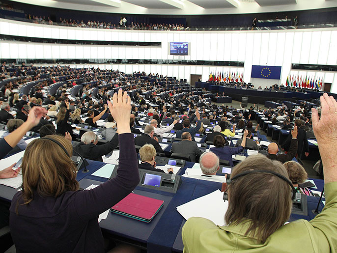 اليمين المتطرف يشهد صعودا قويا في البرلمان الأوروبي مقابل تراجع اليسار (الجزيرة)