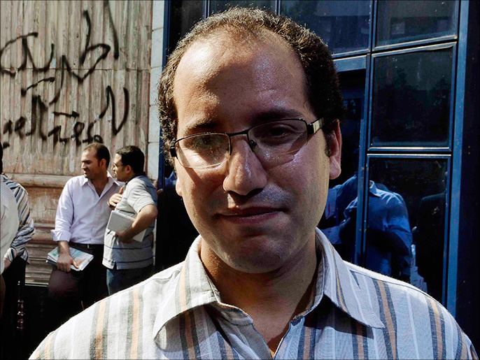 القباني: حريصون على تهنئة عائلات الصحفيين والإعلاميين المتضررين من الانقلاب(الجزيرة نت)