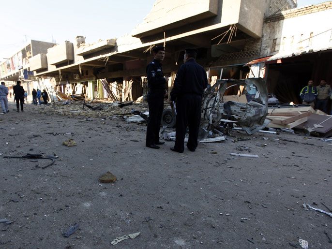 أحد المواقع التي استهدفتها تفجيرات الاثنين في العاصمة بغداد (رويترز)