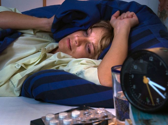 متلازمة تململ الساقين تؤدي إلى صعوبات النوم ليلا