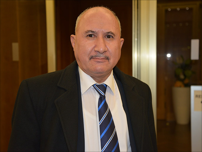 ‪وزير الزراعة الجزائري طالب القمة باعتماد العربية ضمن لغاتها‬ (الجزيرة)