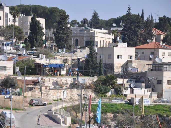 منازل لفلسطينيين بحي الشيخ جراح اخلي وشرد سكانها الفلسطينيين وحولت للجمعيات الاستيطانية التي وطنت بها عشرات المستوطنين