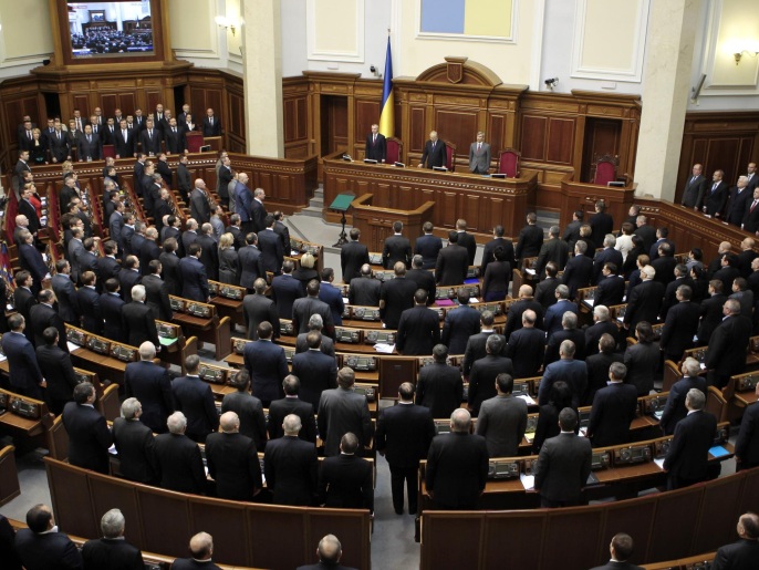 ‪البرلمان طلب محاكمة يانوكوفيتش ومسؤولين آخرين أمام الجنائية الدولية‬ (أسوشيتد برس)